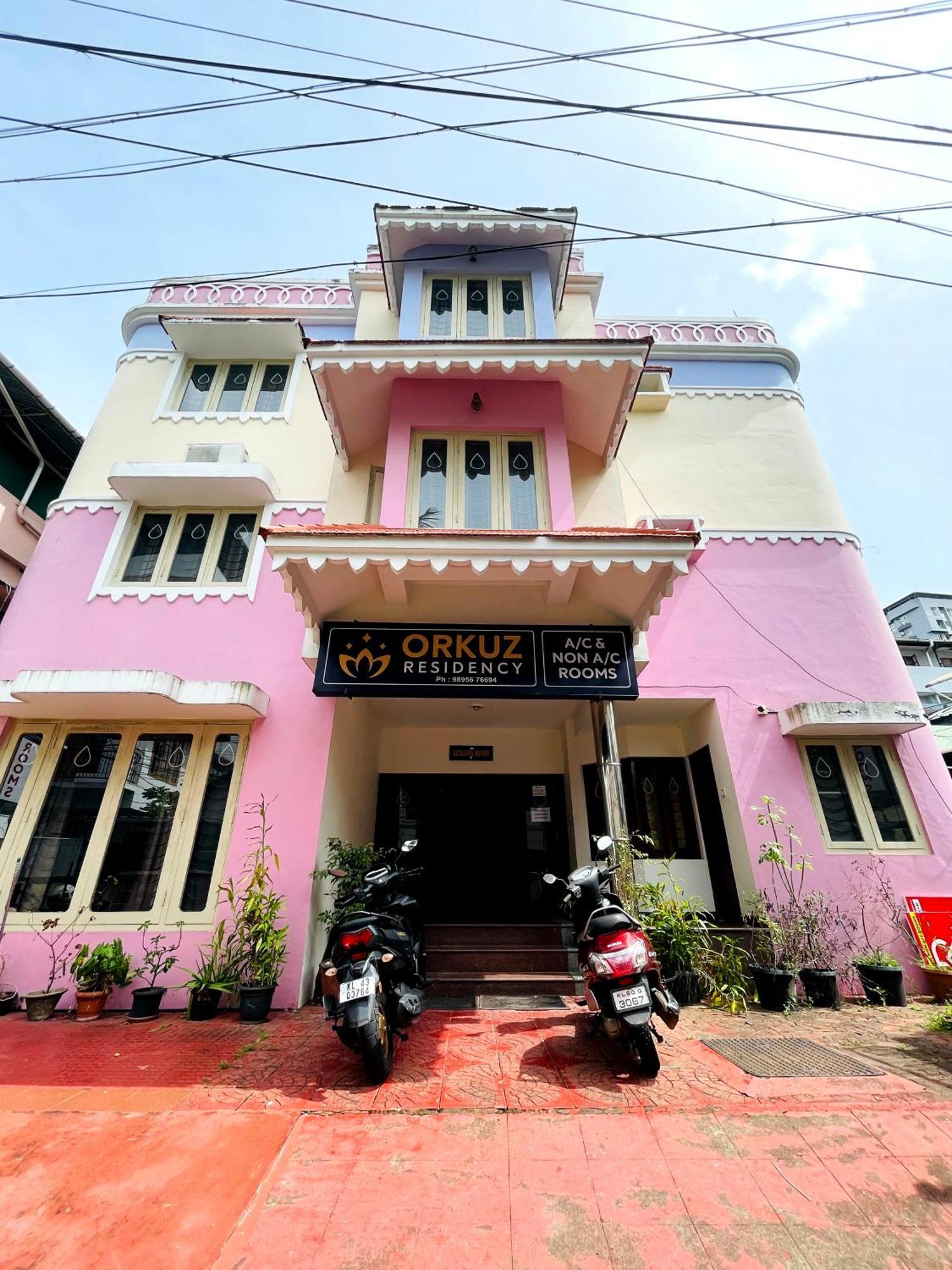 Orkuz Residency Apartment Kochi Luaran gambar