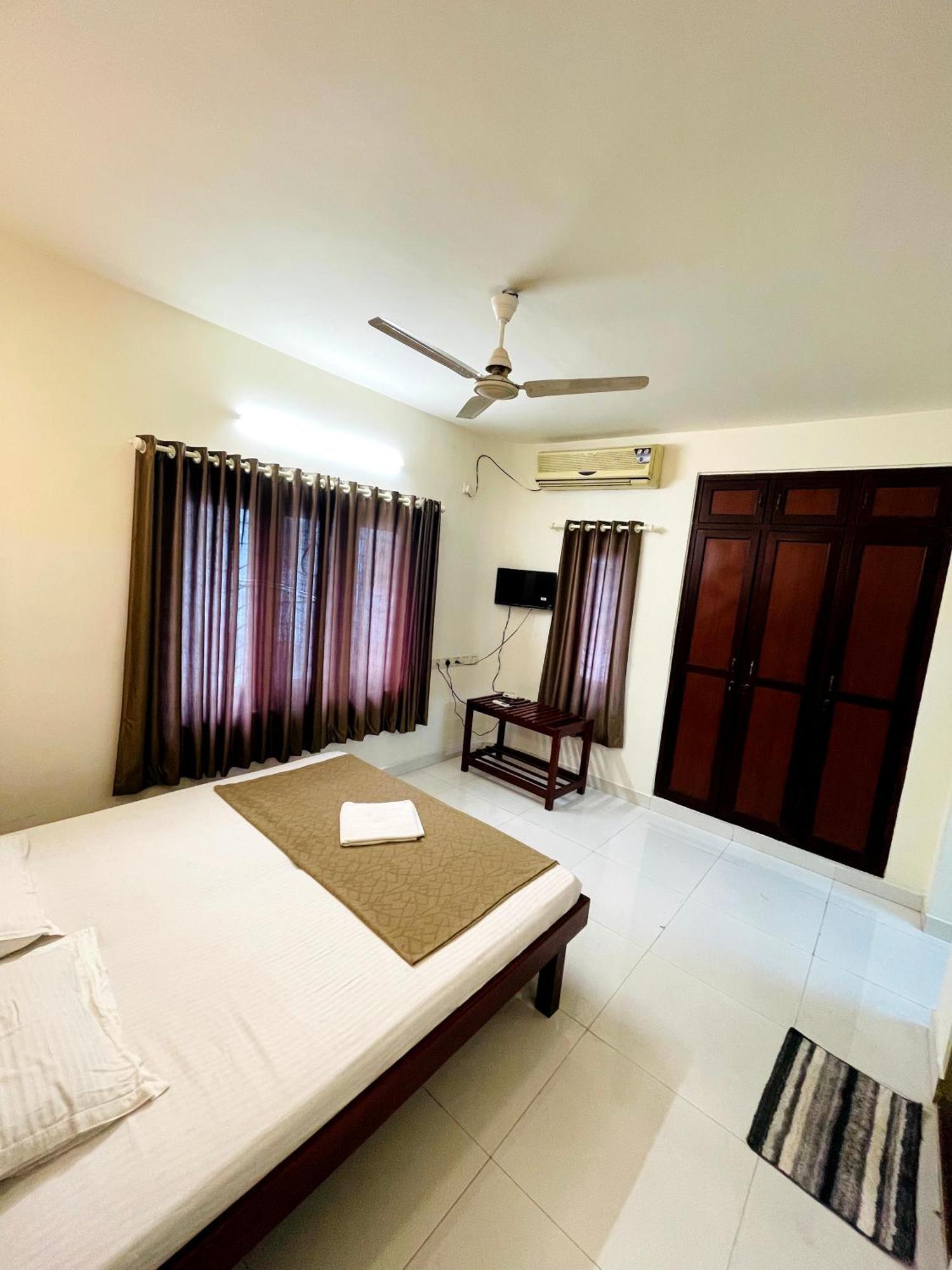 Orkuz Residency Apartment Kochi Luaran gambar